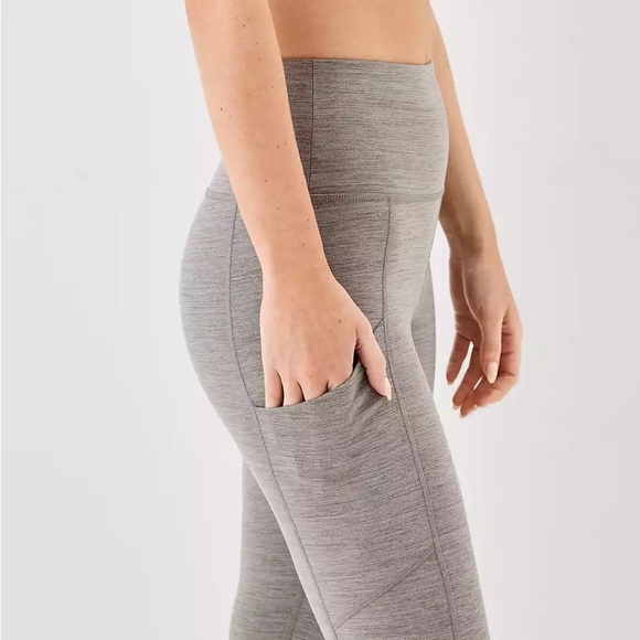 American Eagle The Everything Pocket Highest Waist Legging - Picture 6 of 8